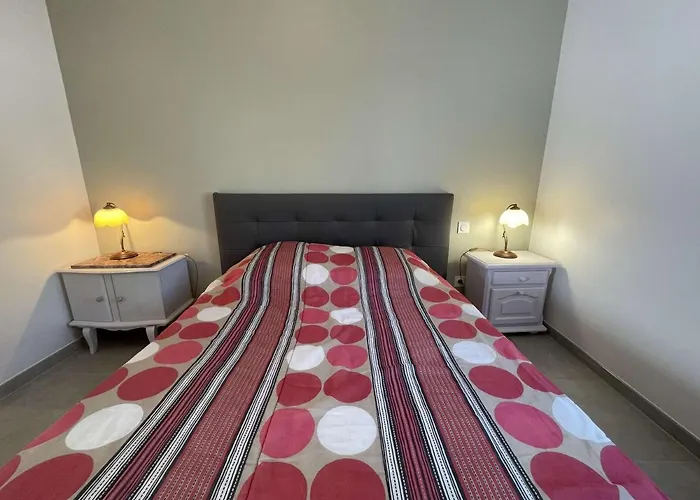 Hébergement de vacances Petite Maison Neuve à 250m De La Avec Jardin Clos, Terrasse Et Parking - - Fr-1-224b-190