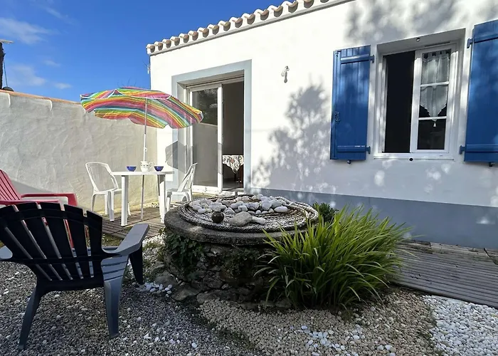 Petite Maison Neuve à 250m De La Avec Jardin Clos, Terrasse Et Parking - - Fr-1-224b-190